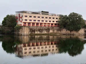 Rajdarshan – A Lake View Hotel