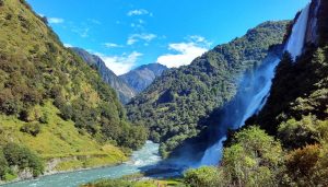 Nuranang Falls