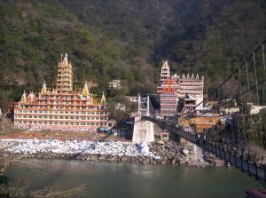 Laxman Jhula Rishikesh – History, Timings, Best Time to Visit & Travel Guide