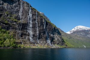 Seven Sisters Falls Guide: Height, Best Time & Viewpoint Tips